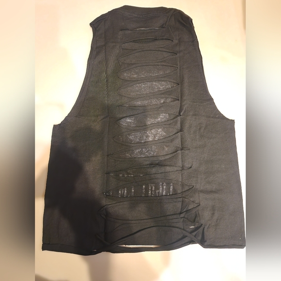 The drive clothing muscle tank crop with slashes - Picture 2 of 2